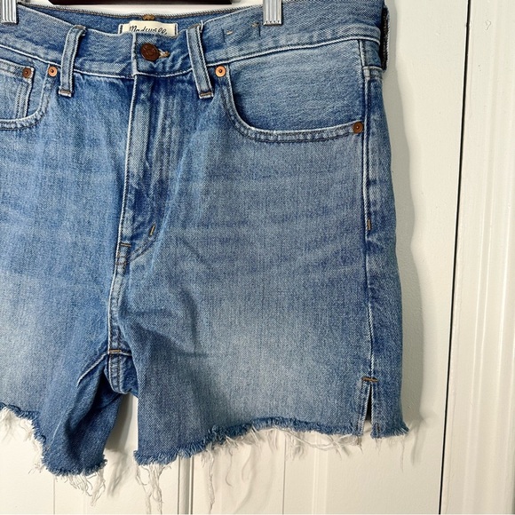 Madewell Relaxed Mid Length Blue Denim Shorts High Rise Medium Wash Raw Hem 29 - Picture 2 of 6